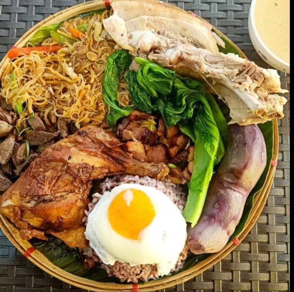 WAT WAT Restaurant logo